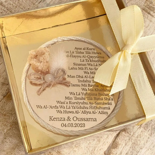 Magnet Ayat El Kursi personnalisé en plexiglas doré avec fleurs séchées pour mariage