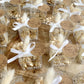 Boîte Dragée Golden personnalisée avec fleurs séchées et pampa, amandes dorées, cadeau invité mariage